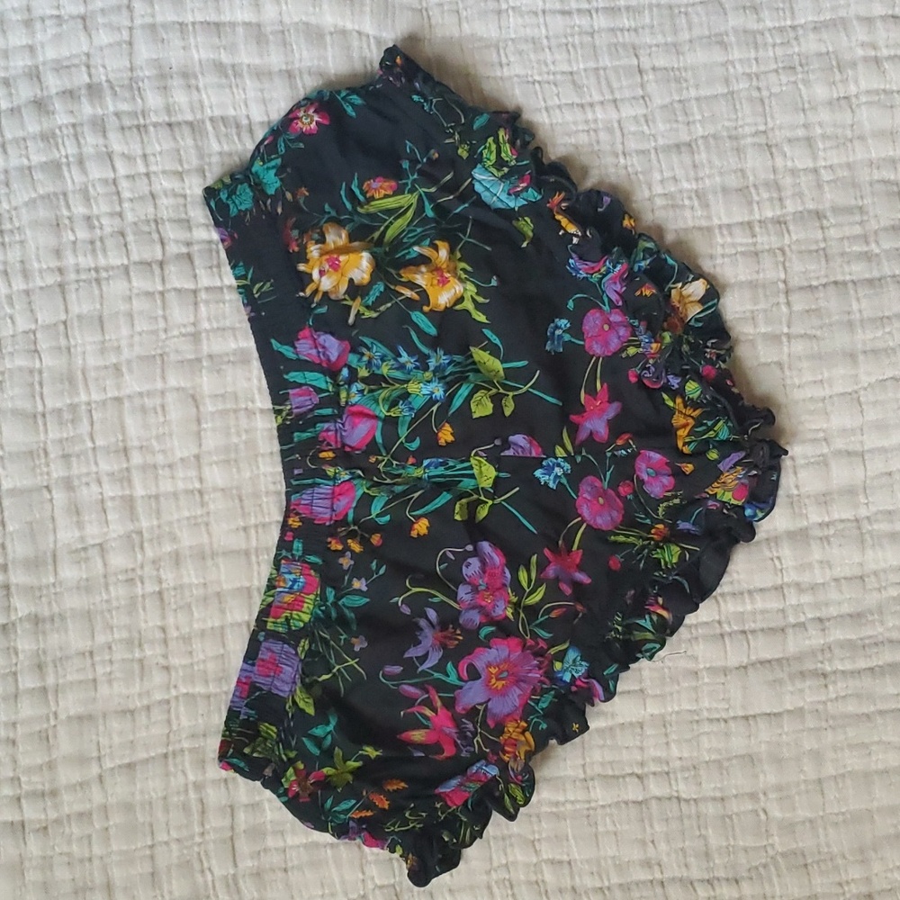 Spell Gypsy Queen Barbarella shorts black floral Small